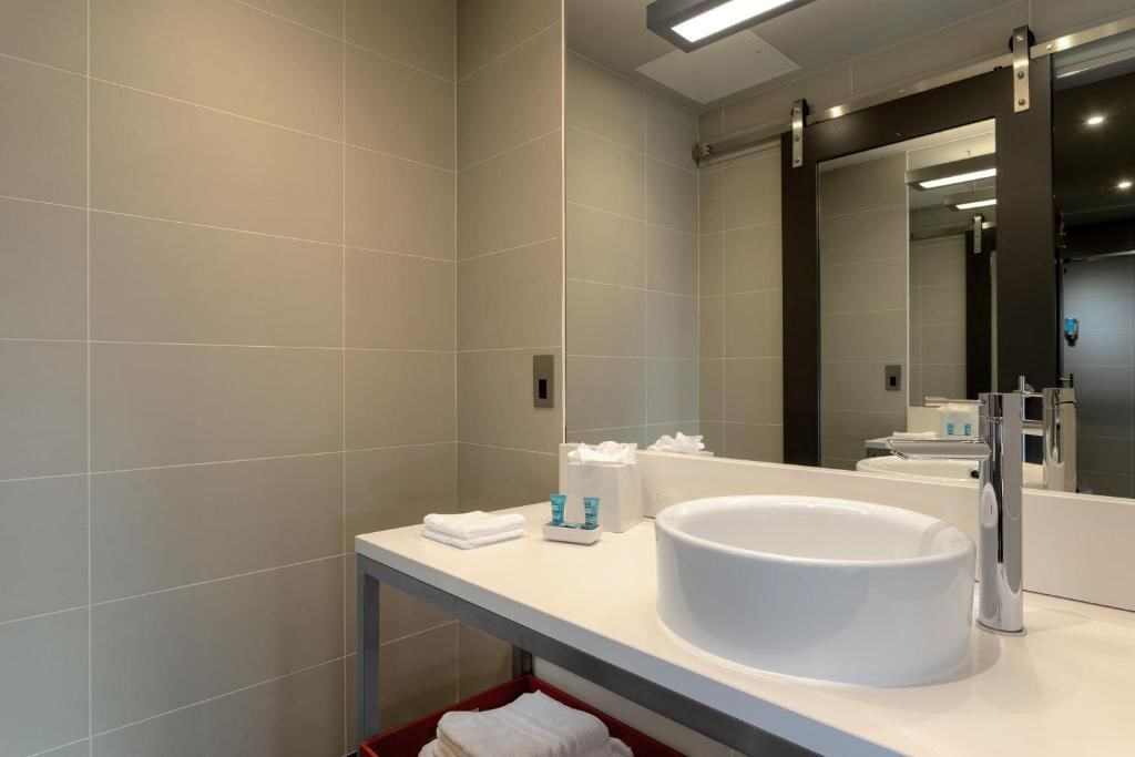 Отель Aloft Dublin City Дублин